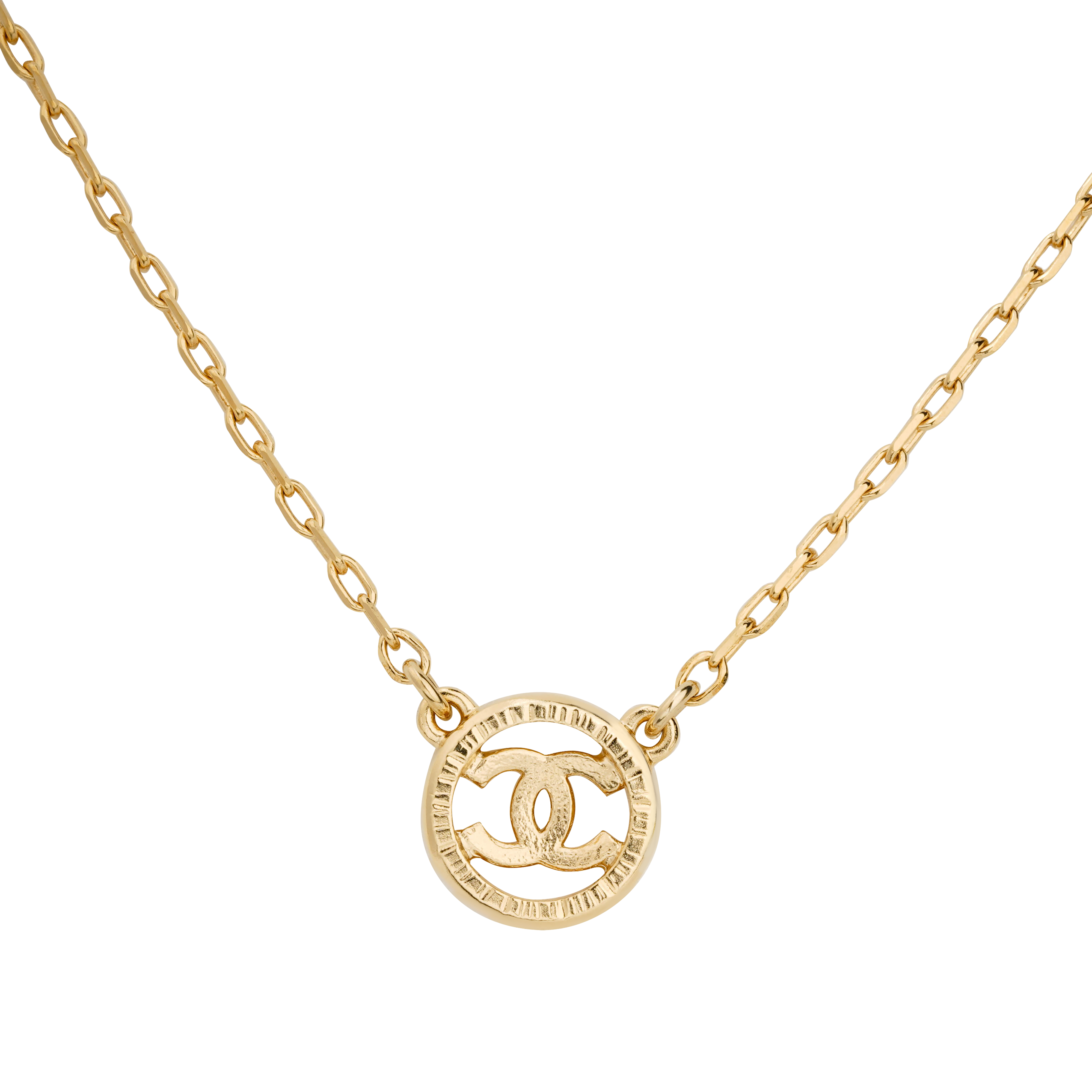 (Women) CHANEL Double C Crystal Pendant Necklace - Stylish & Minimalist for Women. ab9046-b08672-nj302
