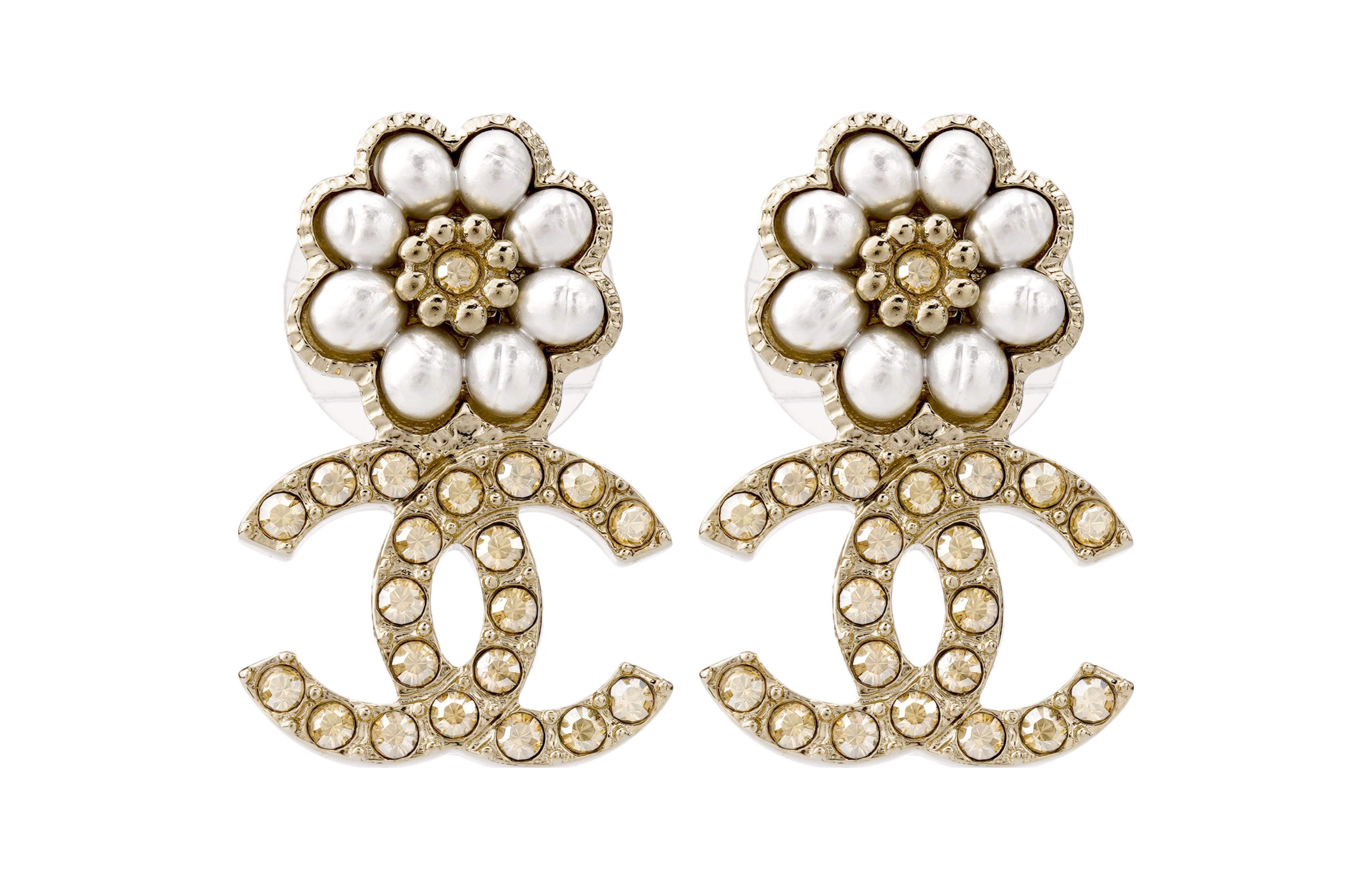 (Women) CHANEL Double C Floral Pearl Classic Earrings - AB9608-B09600-NL135