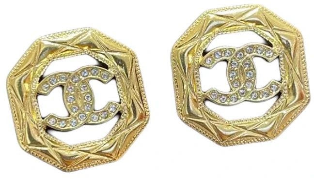 women-chanel-double-c-gold-metal-earrings-for-women-abd-748-b17419-nza-50