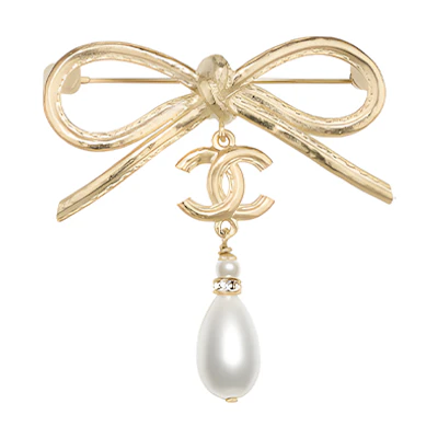 (Women) CHANEL Double C Gold Pearl Brooch for Women - Gold Color AB8392-B08181-NI327