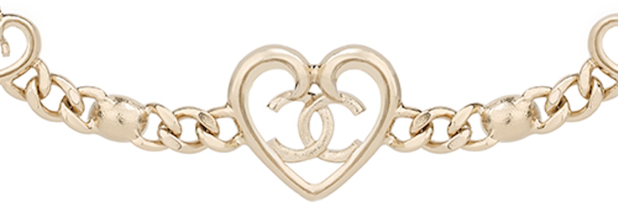 (Women) CHANEL Double C Heart Pearl Adjustable Metal Necklace for Women. ABA081-B10034-NM079 Lookbook (Women) CHANEL Double C Heart Pearl Adjustable Metal Necklace for Women. ABA081-B10034-NM079