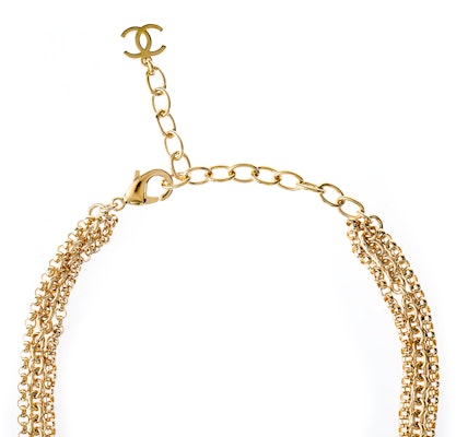 (W) Kalung Chanel Double C Liontin Hati Emas Wanita Desain Elegan. ABA260-B10486-NN007 Purchase (W) Kalung Chanel Double C Liontin Hati Emas Wanita Desain Elegan. ABA260-B10486-NN007