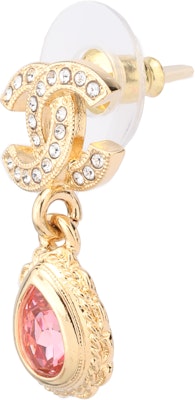 (Women) CHANEL Double C Logo Fashion Earrings for Women AB7120-B06756-NF456 Lookbook (Women) CHANEL Double C Logo Fashion Earrings for Women AB7120-B06756-NF456