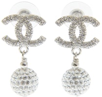 (Women) CHANEL Double C Logo Rhinestone Drop Earrings for Women - Silver A58328-Y68920-ZG623 (Women) CHANEL Double C Logo Rhinestone Drop Earrings for Women - Silver A58328-Y68920-ZG623