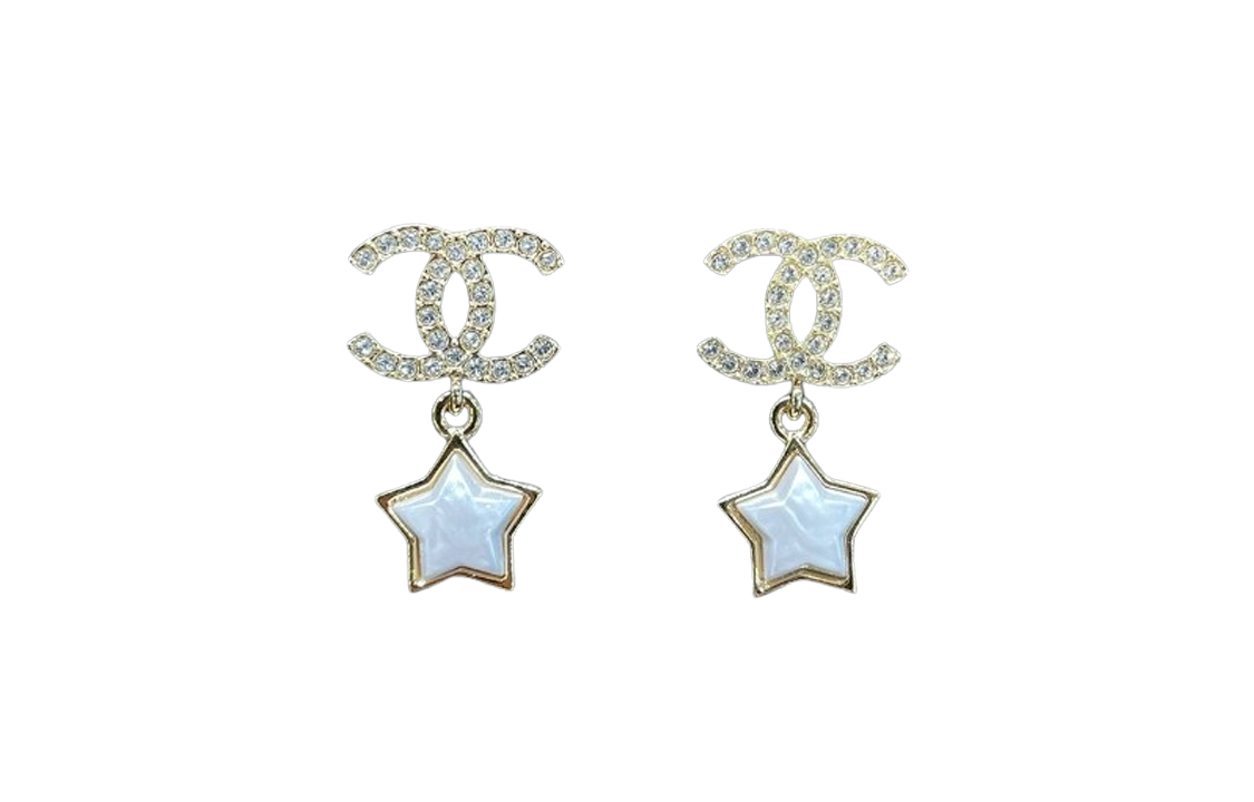 (Women) CHANEL Double C Logo Star Pendant Rhinestone Earrings for Women Gold ABC402-B15459-NU624
