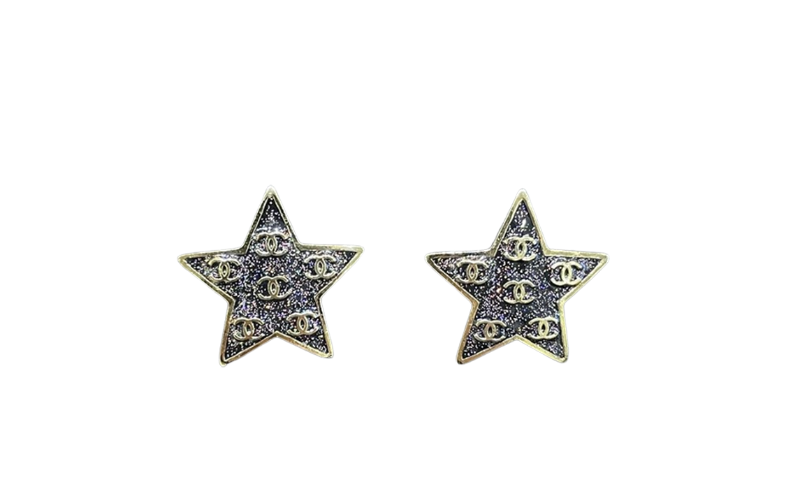 (Women) CHANEL Double C Metal Logo Gold Black Star Earrings for Women Gold/Black. ABC698-B15371-NU451