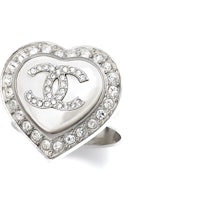 (Women) CHANEL Double C Silver Heart-Shaped Ring with Rhinestones for Women. ABB637-B14143-NR575 (Women) CHANEL Double C Silver Heart-Shaped Ring with Rhinestones for Women. ABB637-B14143-NR575