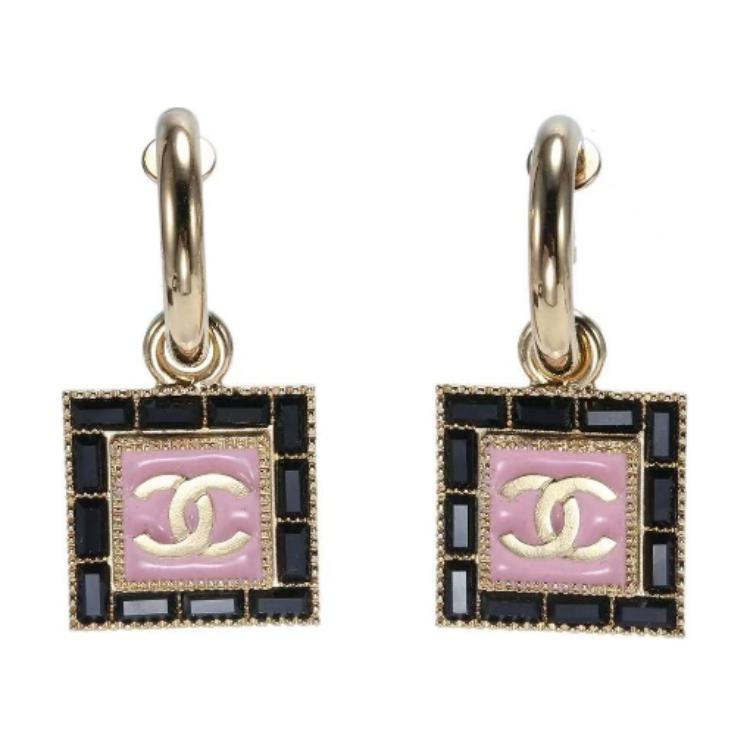 (Women) CHANEL Double C Square Black Earrings with Metal, Rhinestone, and Resin Design. ABD163-B16633-NY048 圖 2