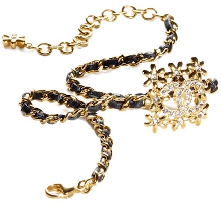 (Women) Chanel Double C Square Pendant Floral Rhinestone Necklace Gold for Women. ABB326-B13558-NQ115 Order (Women) Chanel Double C Square Pendant Floral Rhinestone Necklace Gold for Women. ABB326-B13558-NQ115