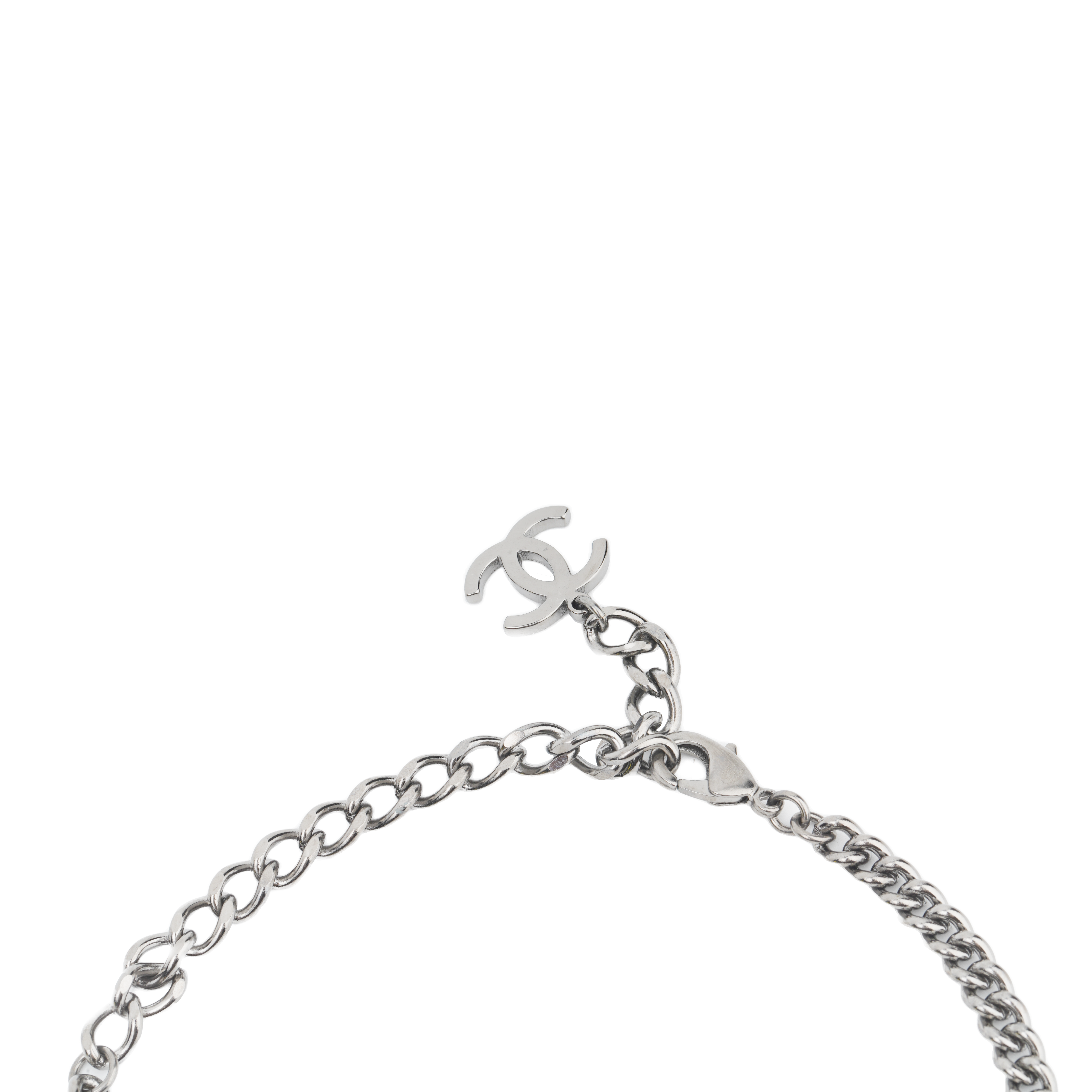 (Women) CHANEL Double C Star Bow Rhinestone Necklace Silver Metal  Jewelry. AB8012-B07790-NH177 圖 3