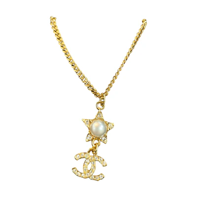 (Women) CHANEL Double C Star Pendant Metal Necklace for Women - Gold. ABC642-B15367-NU447