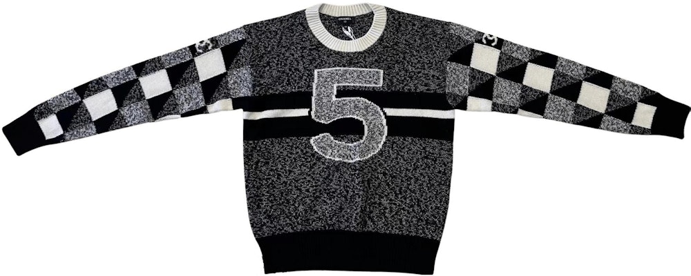 (Women) CHANEL Fall/Winter 22 23C Black White Logo Striped Cashmere Sweater. P73214-K10523-NJ763 Buy (Women) CHANEL Fall/Winter 22 23C Black White Logo Striped Cashmere Sweater. P73214-K10523-NJ763