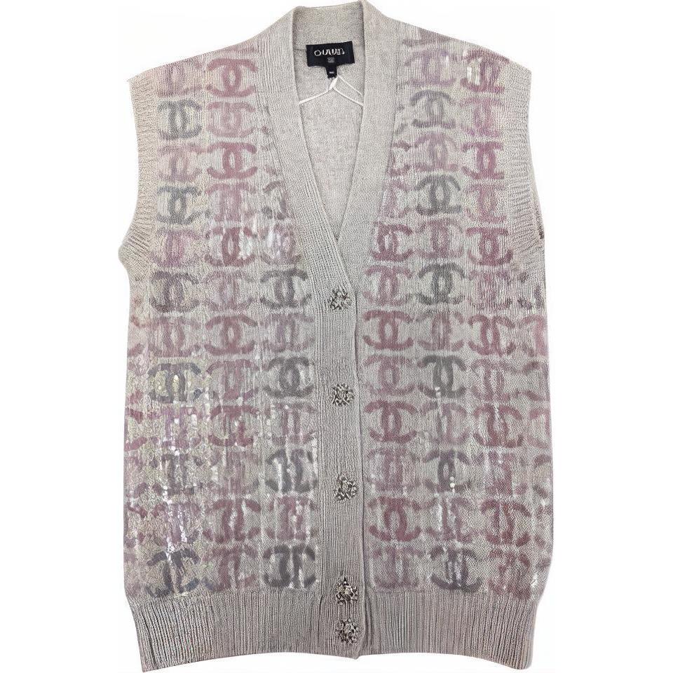 (Women) CHANEL Fall Winter 22K Logo Print Sleeveless Knit Top Women - Grey. P73877-K10577-NK995