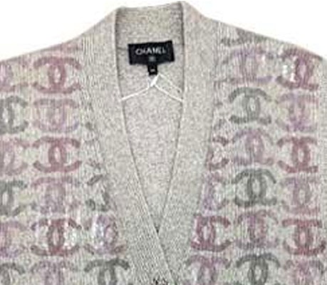 (Women) CHANEL Fall Winter 22K Logo Print Sleeveless Knit Top Women - Grey. P73877-K10577-NK995 Details for (Women) CHANEL Fall Winter 22K Logo Print Sleeveless Knit Top Women - Grey. P73877-K10577-NK995