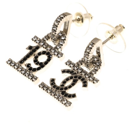 (Women) CHANEL Fashion Trendy Earrings for Women. AB8980BLKSS Lookbook (Women) CHANEL Fashion Trendy Earrings for Women. AB8980BLKSS