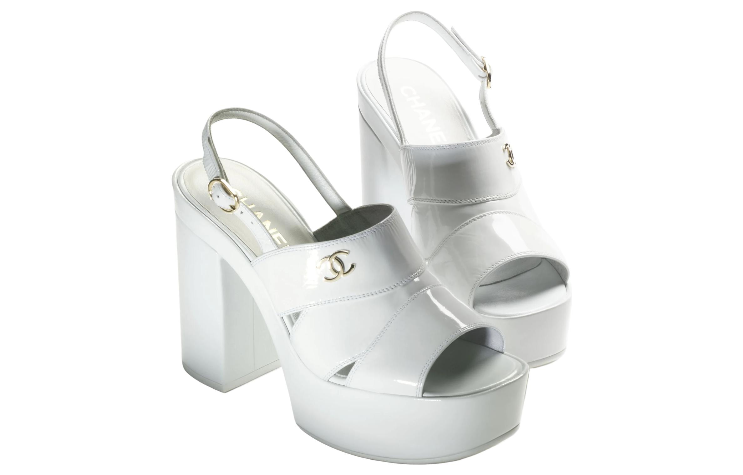 (W) Chanel Flat Sandals 'White Patent Leather' 圖 3