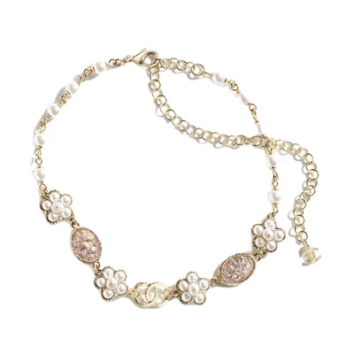 (Women) CHANEL Floral Pearl Glass Design Gold Necklace for Women - Spring Summer Collection. ABD365-B16766-NY333