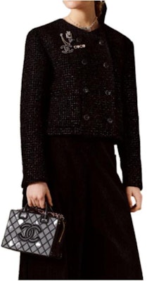 (W) 香奈儿2022秋冬黑色虹彩天鹅绒斜纹软呢夹克 P73350-V64896-94305 Order (W) 香奈儿2022秋冬黑色虹彩天鹅绒斜纹软呢夹克 P73350-V64896-94305