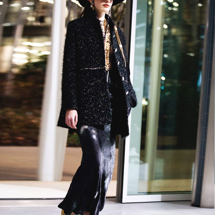 Lookbook (W) 香奈兒 FW22 針織紐扣長款大衣 黑色 P73115-V60432-N7462