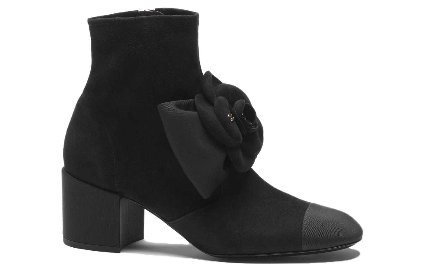 Order (W) Stivali Chanel in Pelle di Capra con Punta Tonda Slip-On ''Nero'' G45310-B14598-94305