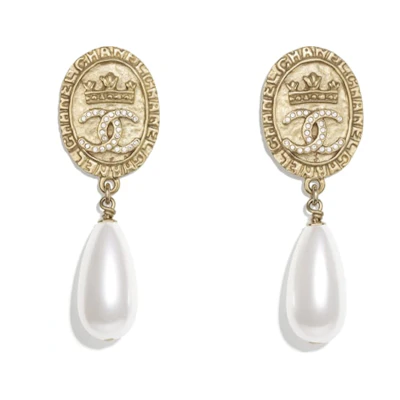 (Women) CHANEL Gold Crystal Coin Pearl Drop Earrings for Women Gold/Pearl White AB6670-B06125-ND160