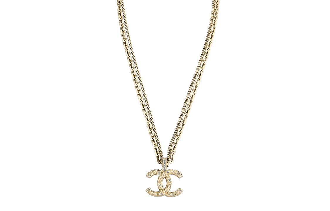 (Women) CHANEL Gold Double C Embossed Metal Necklace for Women Gold AB6095-B05288-NB905