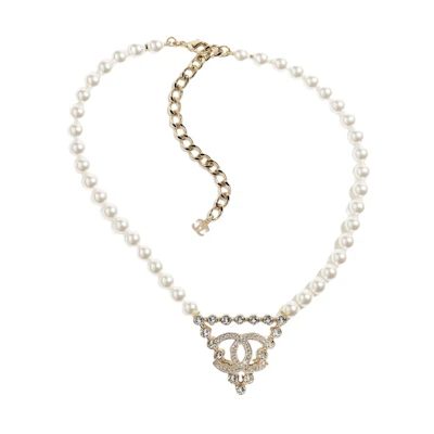 (Women) CHANEL Gold Double C Triangle Pearl Necklace for Women. ABA532-B10512-NN117