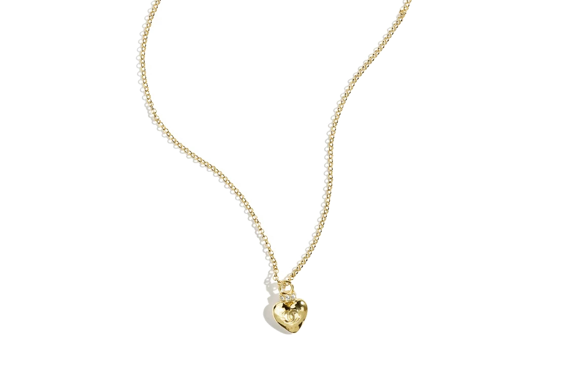 (Women) CHANEL Gold Heart Pendant Necklace with Crystals and Rhinestones for Women. ABD078-B16157-NW375