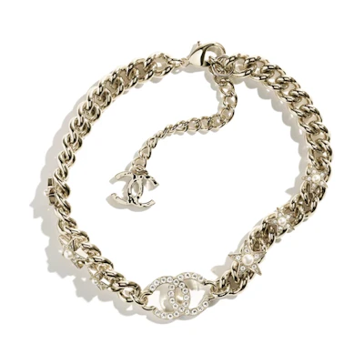 (Women) CHANEL Gold Star Pendant Necklace with Faux Pearls and Rhinestones for Women. ABC941-B16070-NW151