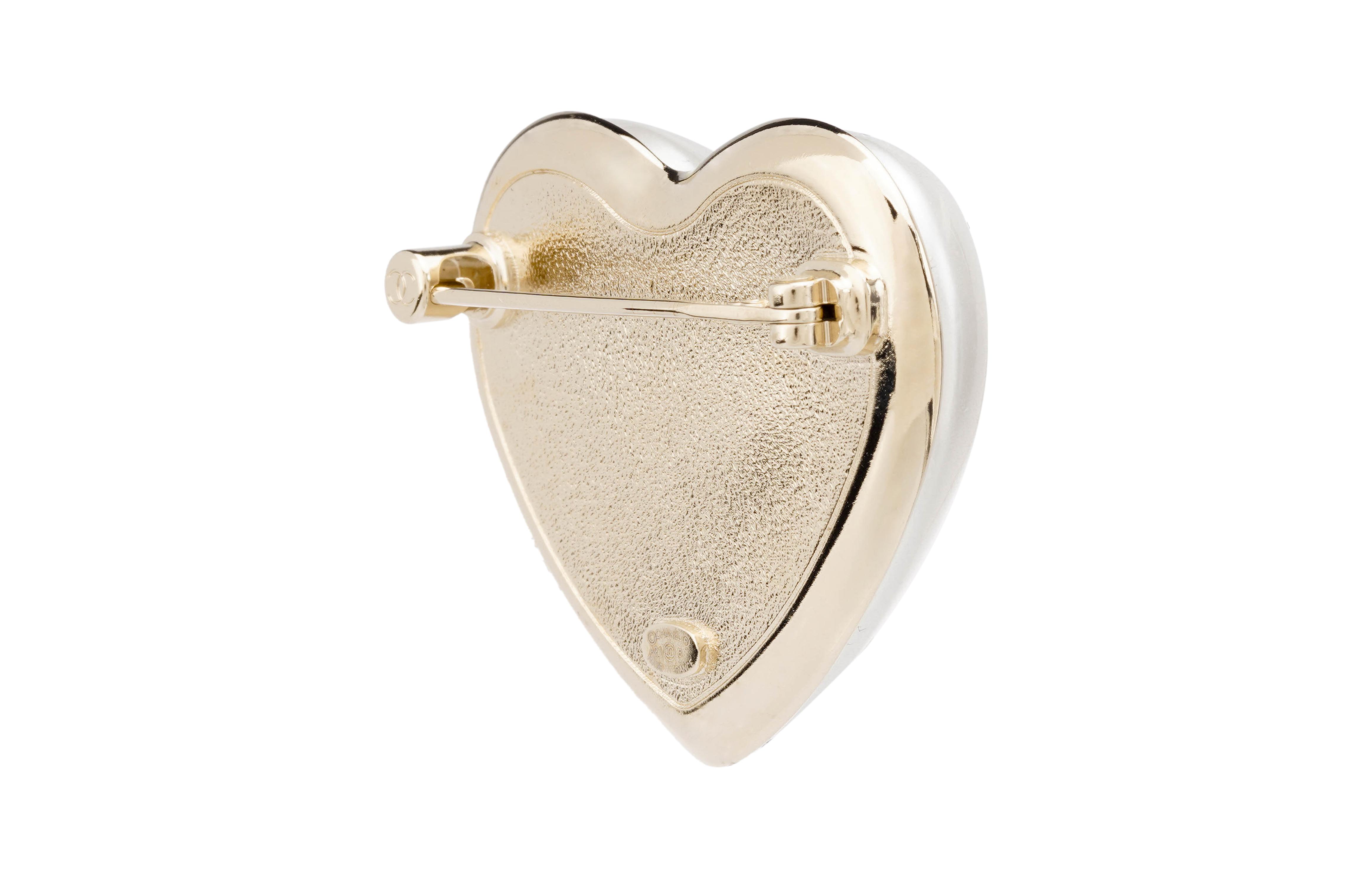 (Women) CHANEL Heart-Shaped Brooch White Gold Color. AB7006-B06560-NF085 圖 4
