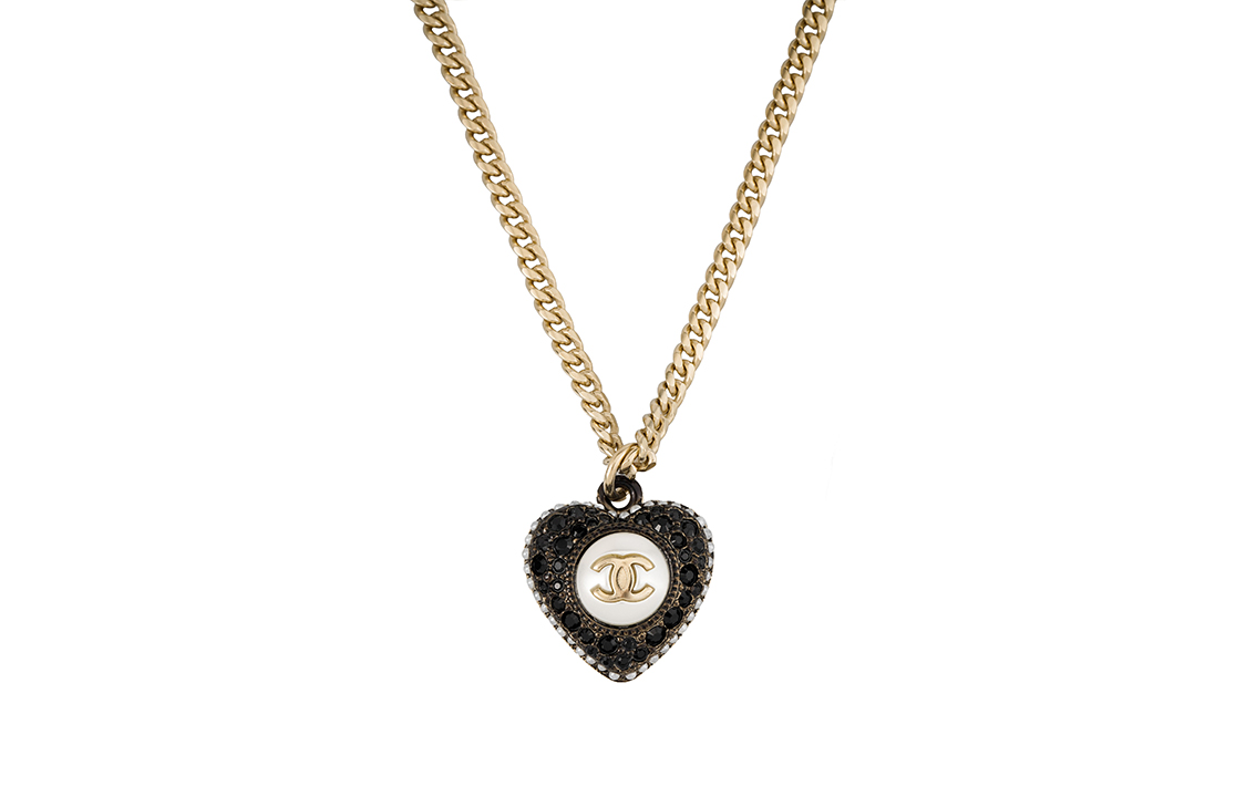 Lookbook (Women) CHANEL Heart Pendant Metal Rhinestone Necklace for Women AB9387-B09088-NK216
