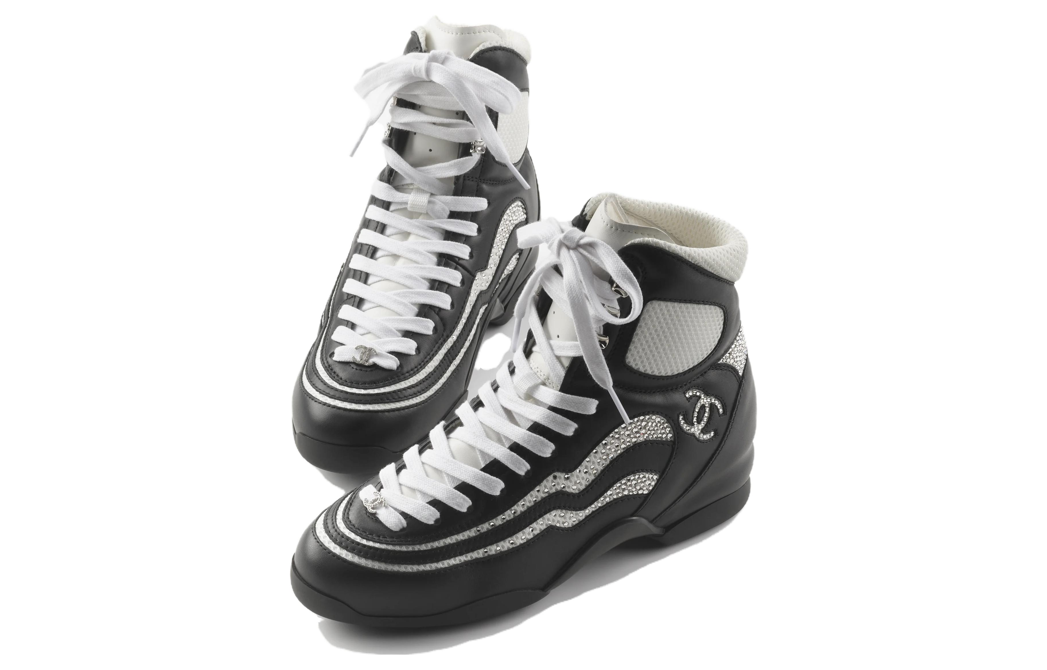 Lookbook (W) Chanel Kasut Sneakers Bertali Tinggi 'Hitam Perak' G45220-B14084-NR452