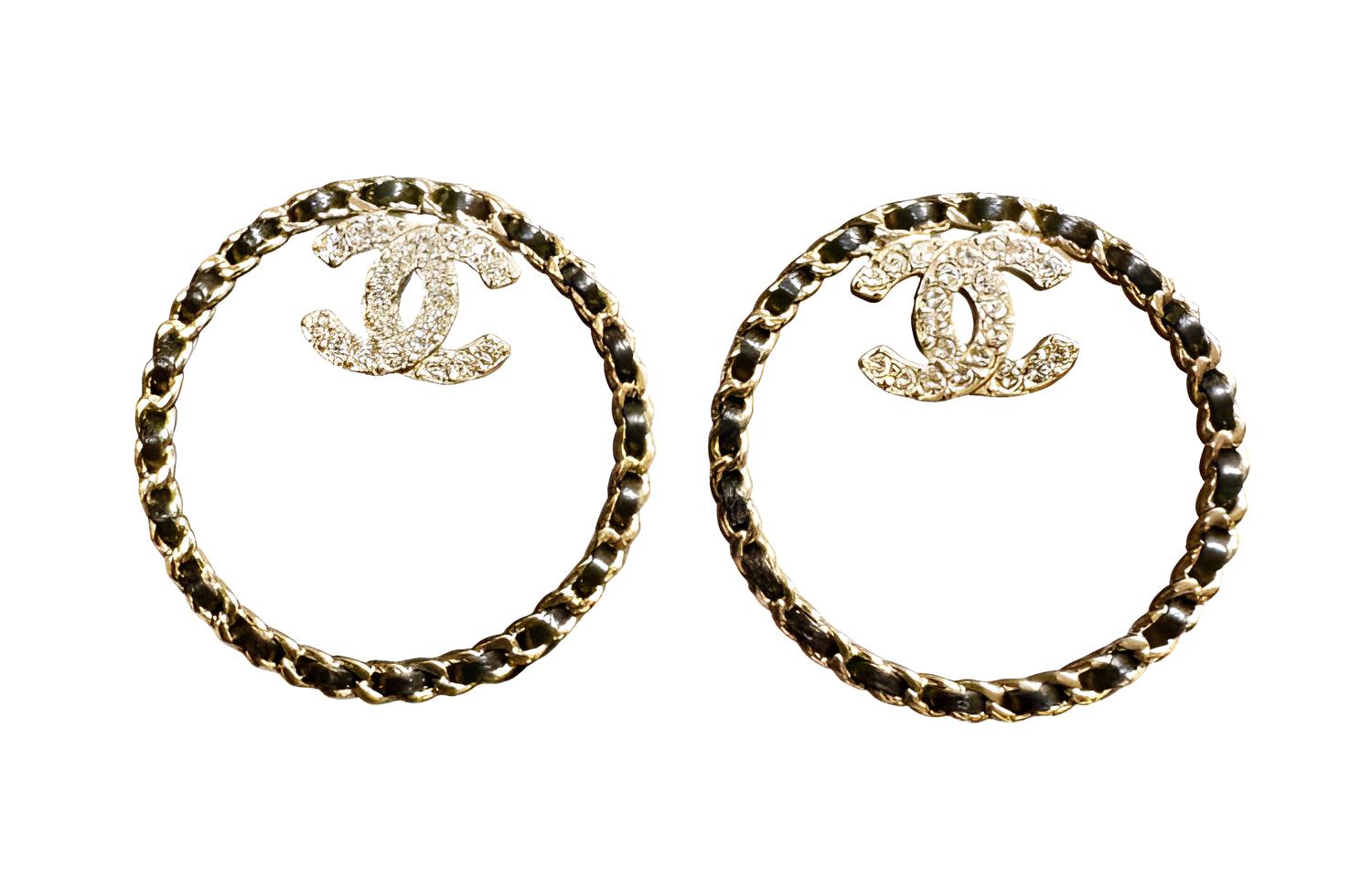 (Women) CHANEL Hoop Earrings Women’s Gold/Black Elegant Design AB9086-B08596-NJ197