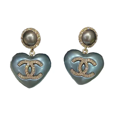 (Women) CHANEL Ice Blue Heart Double C Metal Logo Earrings AB7010-B06560-NF086