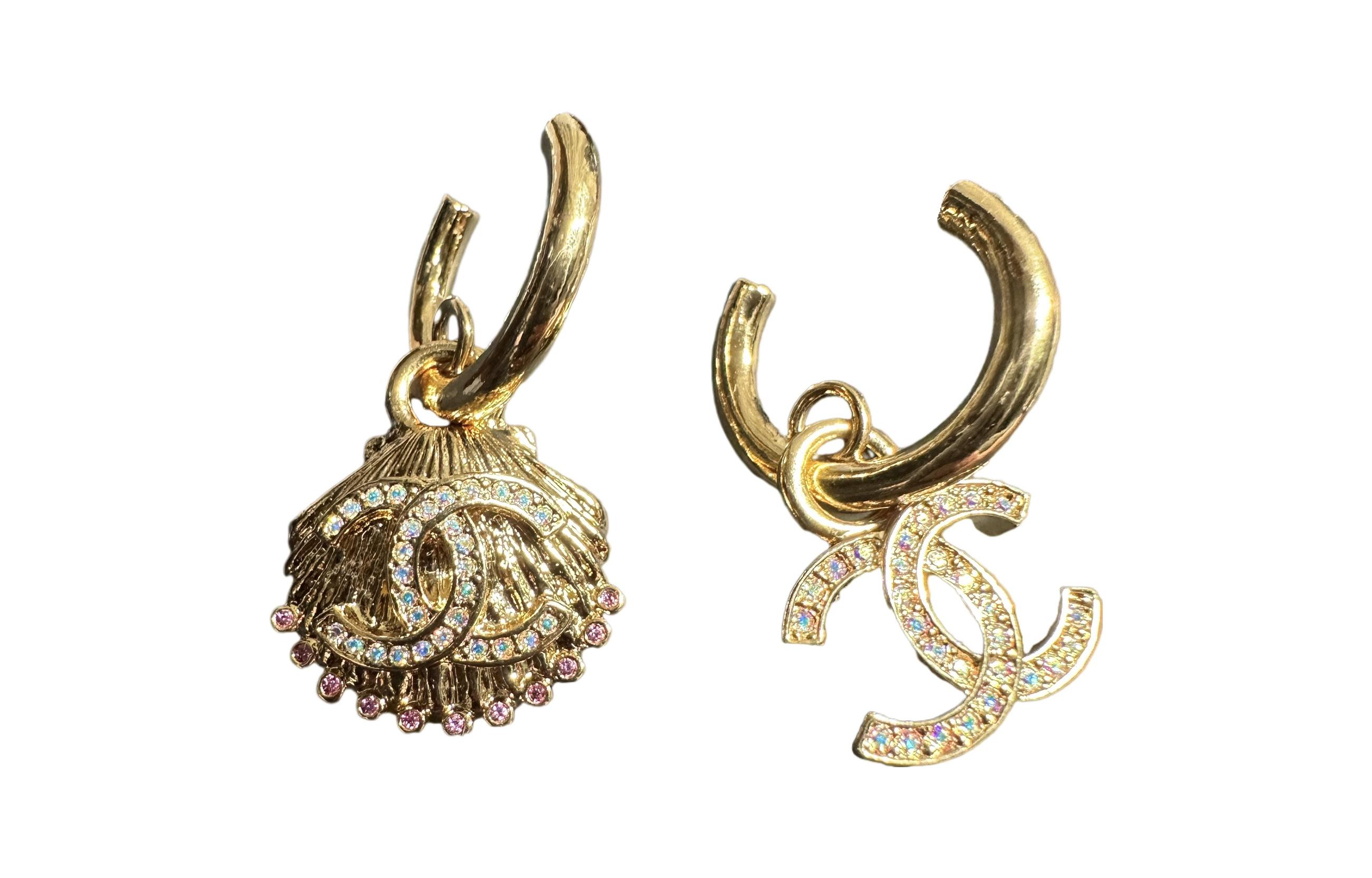 Order (W) シャネル イリディセント シェル アシンメトリー ピアス ゴールド 2023早春モデル ABA061-B10032-NM082