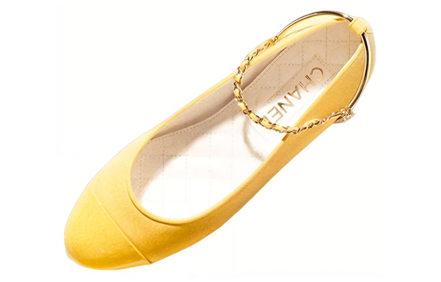 Lookbook CHANEL 香奈兒 羊皮革平底鞋 女款 黃色