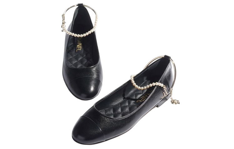 Shop (W) Chanel Kulit Flat Hitam 'Dihias Mutiara' G38986-X56858-94305