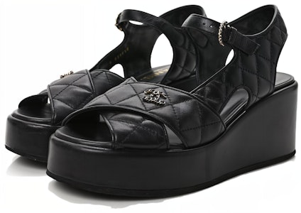 (W) 香奈儿黑色皮革开口凉鞋配搭扣“时尚拖鞋” G39918-X01000-94305 Order (W) 香奈儿黑色皮革开口凉鞋配搭扣“时尚拖鞋” G39918-X01000-94305