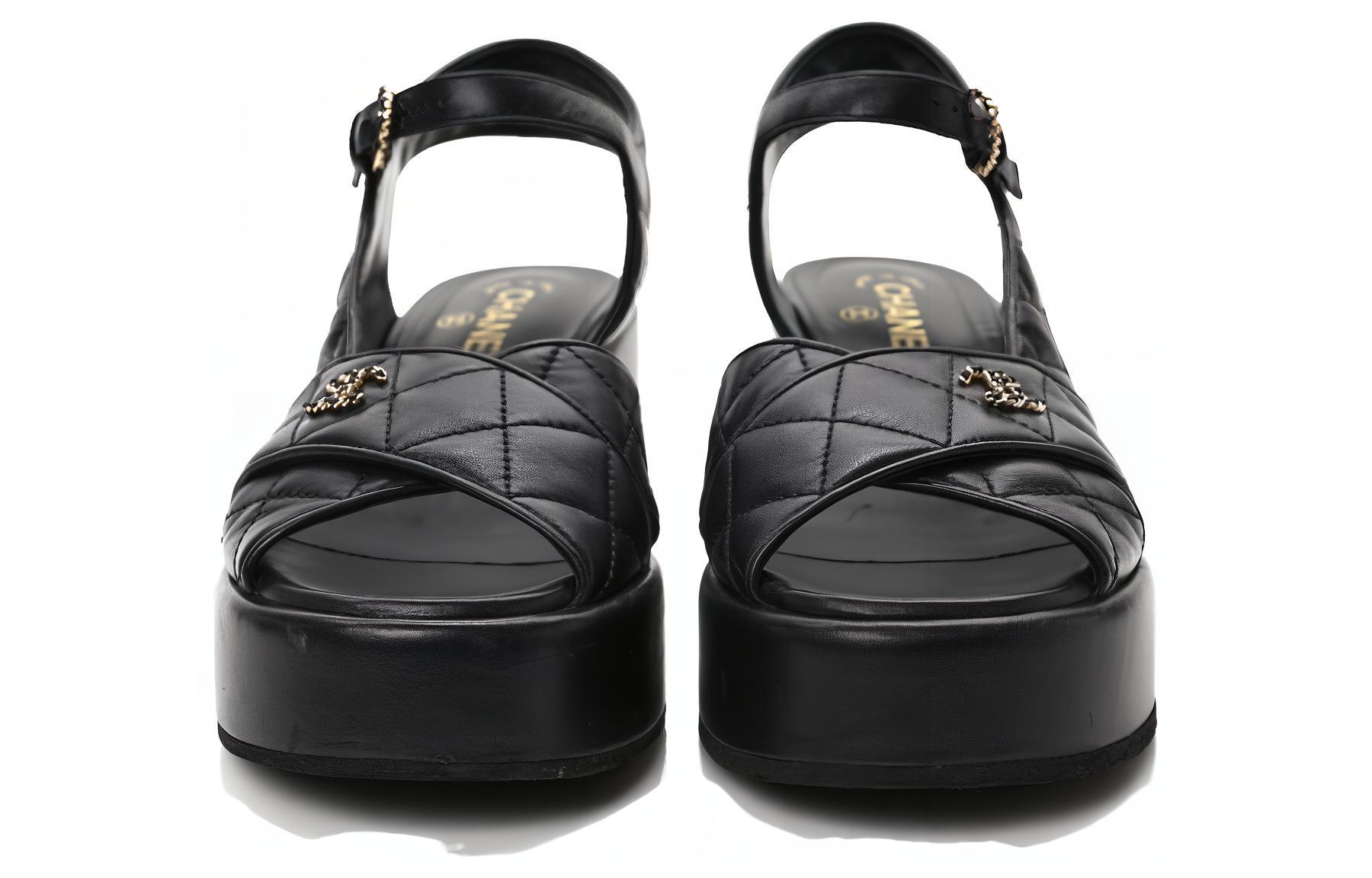 Shop (W) 샤넬 가죽 오픈토 버클 블랙 '패션 샌들 슬라이드' G39918-X01000-94305