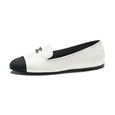 (W) Chanel Leather Round-Toe Slip-On 'White'