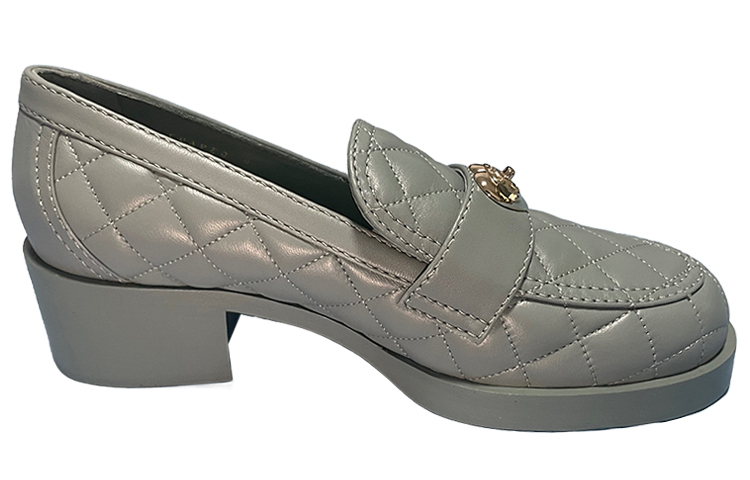 Order (W) Chanel Sepatu Slip-On Kulit Hak Blok 'Abu-abu' G39697-X01000-0S075