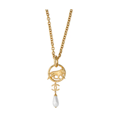 (Women) CHANEL LION Pearl Pendant Long Necklace Metal Necklace. AB8771-B08712-NJ356