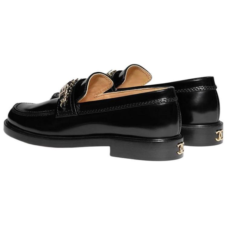 Shop (W) 샤넬 블랙 카프스킨 로퍼 G37430-X56161-94305