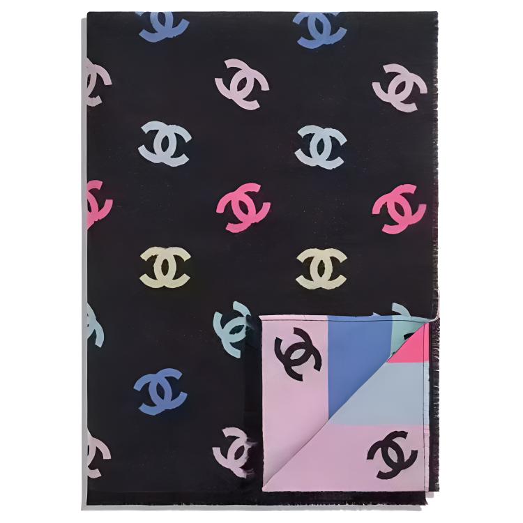 (Women) CHANEL Logo Cashmere Knit Scarf for Women - Multicolor. AA9647-B14962-NT241