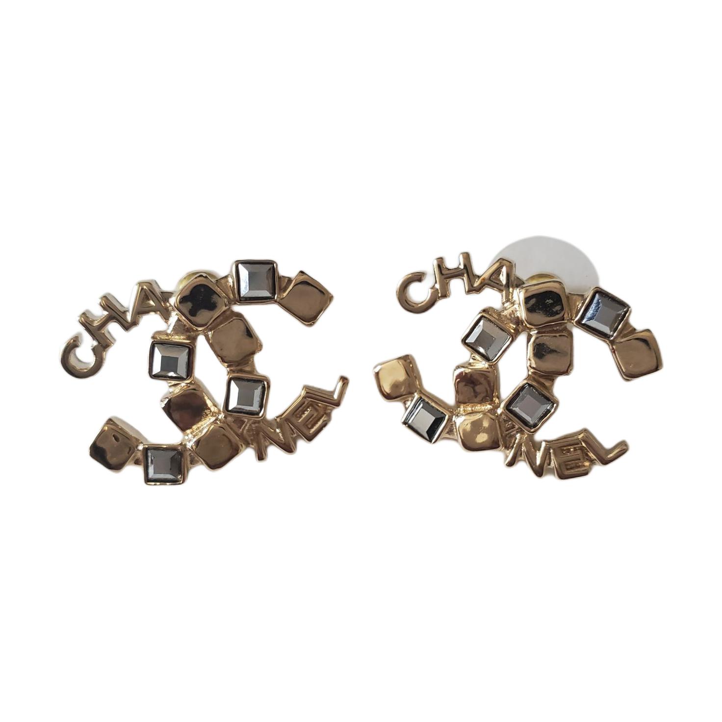 (Women) CHANEL Logo Design Gold Earrings for Women. ABC357B15393NU572 圖 3