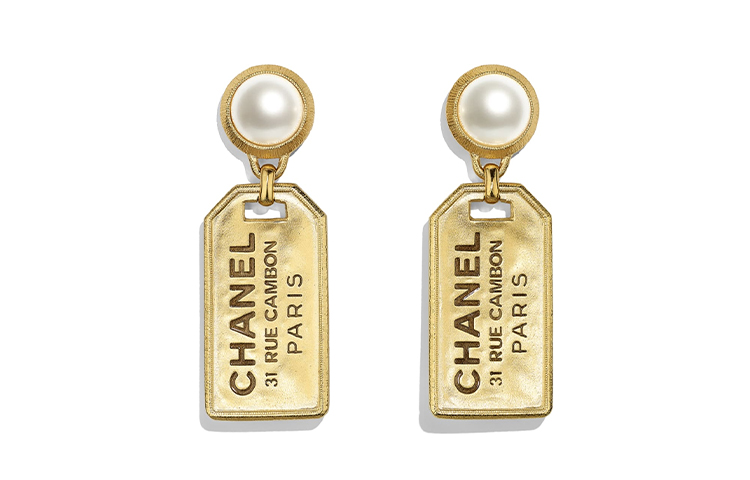 (Women) CHANEL Logo Pearl Earrings Gold AB3278-B02015-N5830