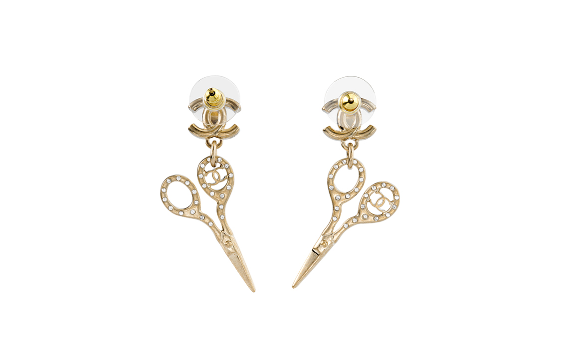 (Women) CHANEL Logo Scissor-Shaped Metal Earrings for Women. AB5928-B05184-NB603