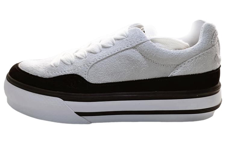 (W) Chanel Low-Top Lace-Up Sneakers 'Grey Black'
