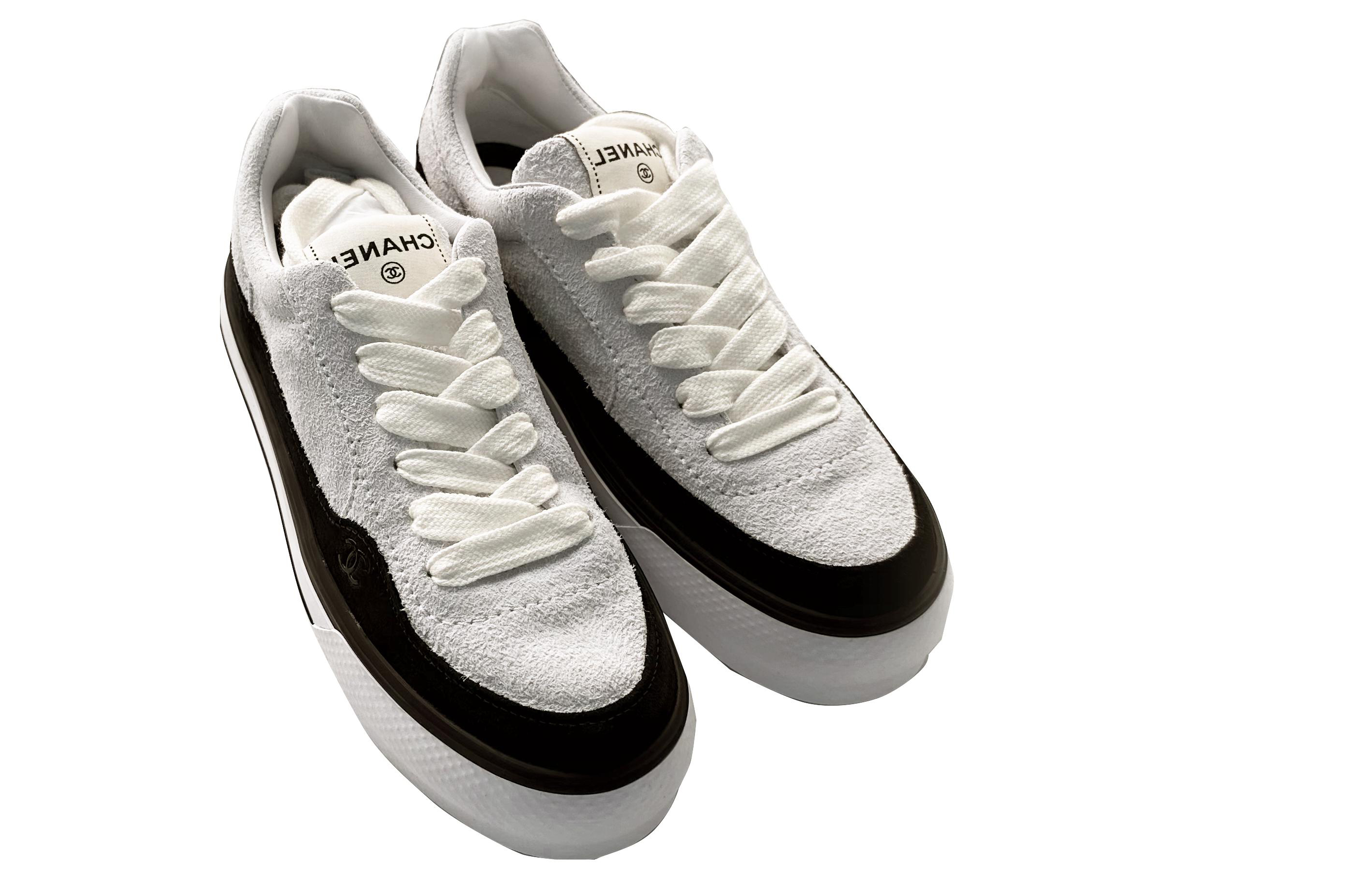 (W) Chanel Low-Top Lace-Up Sneakers 'Grey Black' 圖 4