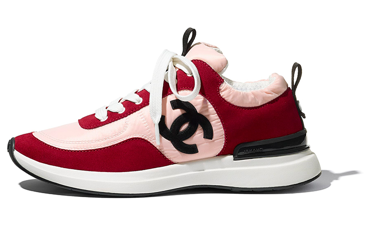(W) Chanel Low-Top Sneaker 'Deep Pink'